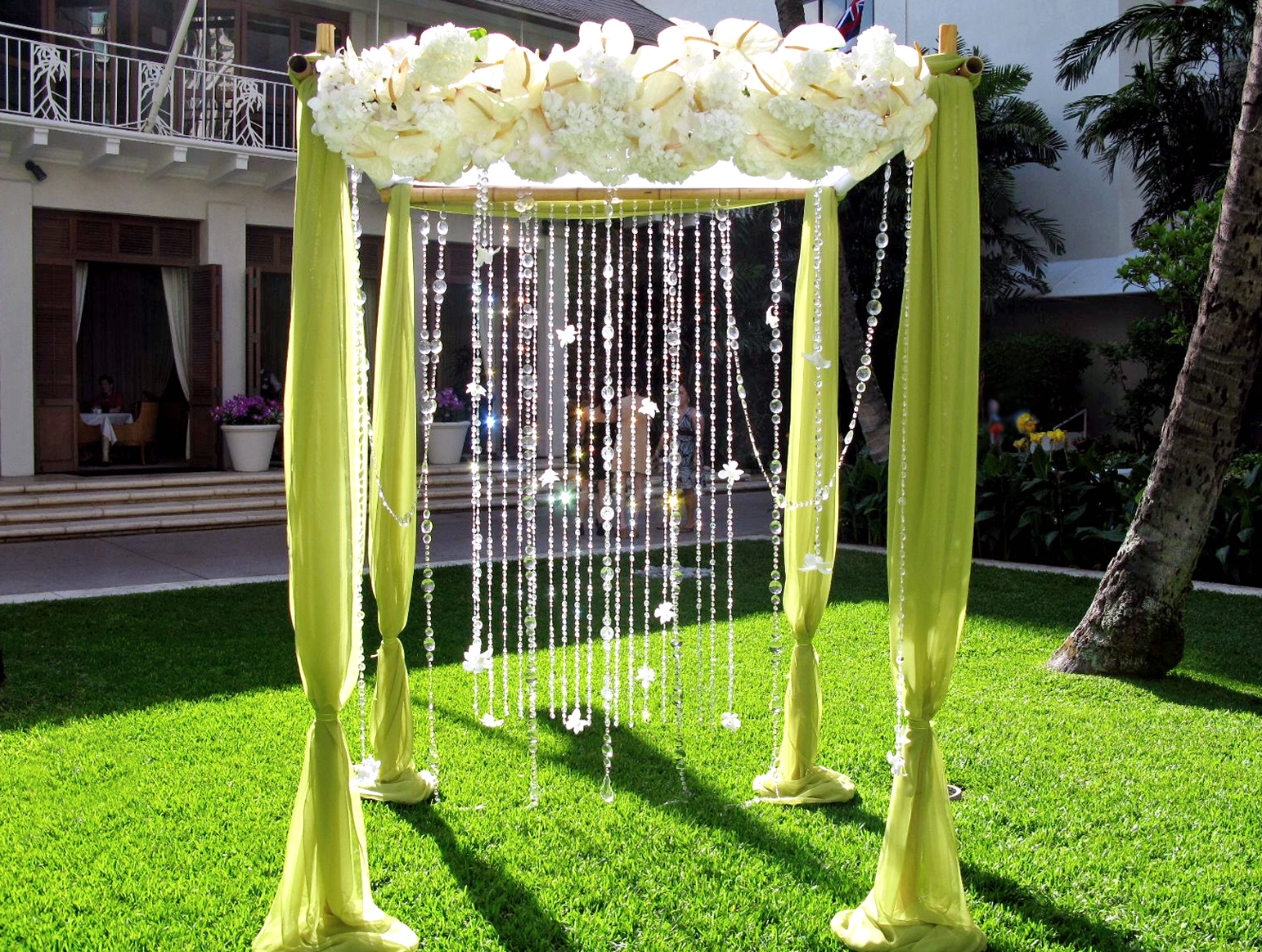 bamboo-wedding-arch